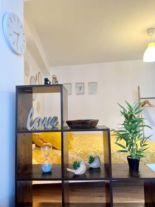 אמיינס Appartement Neuf Entierement Equipe Proche Centre מראה חיצוני תמונה