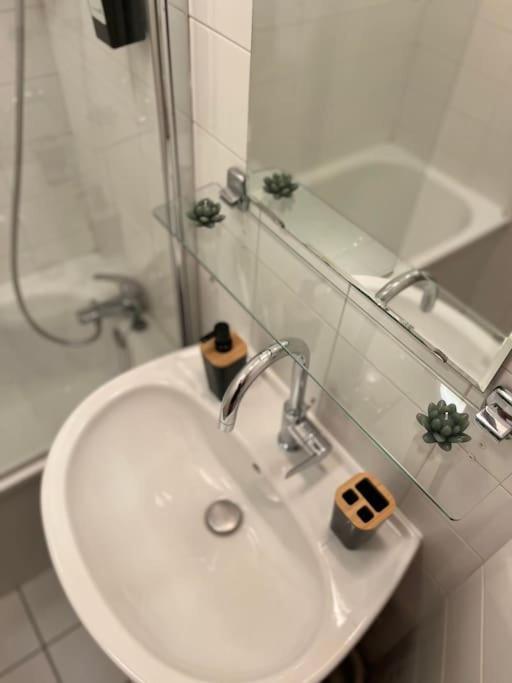 אמיינס Appartement Neuf Entierement Equipe Proche Centre מראה חיצוני תמונה