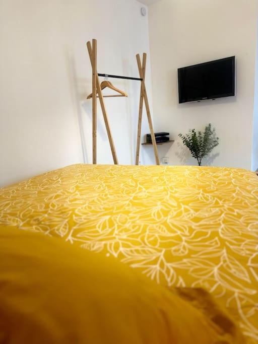 אמיינס Appartement Neuf Entierement Equipe Proche Centre מראה חיצוני תמונה